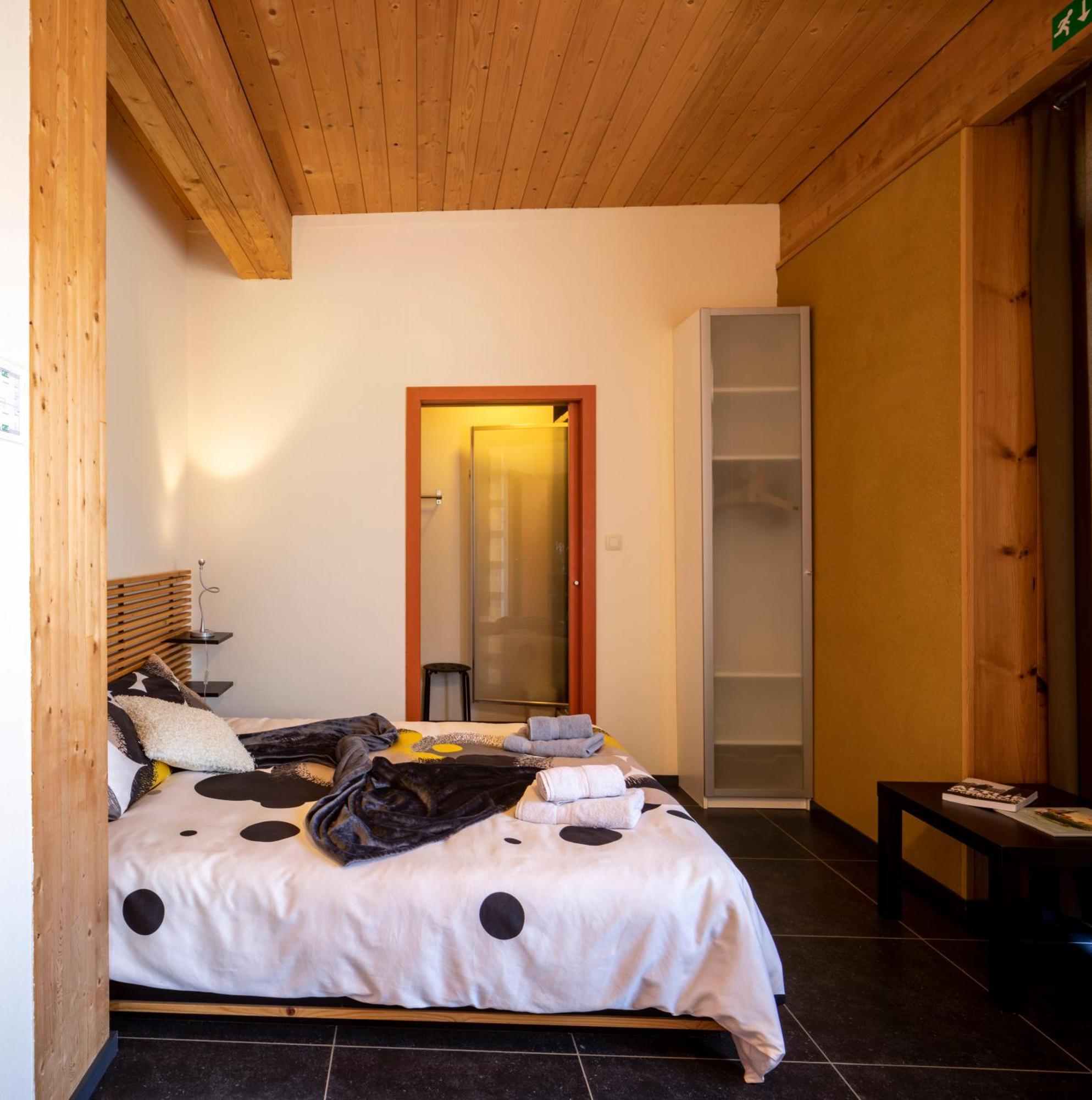 B&B Casa De Paja Sint-Truiden Ngoại thất bức ảnh
