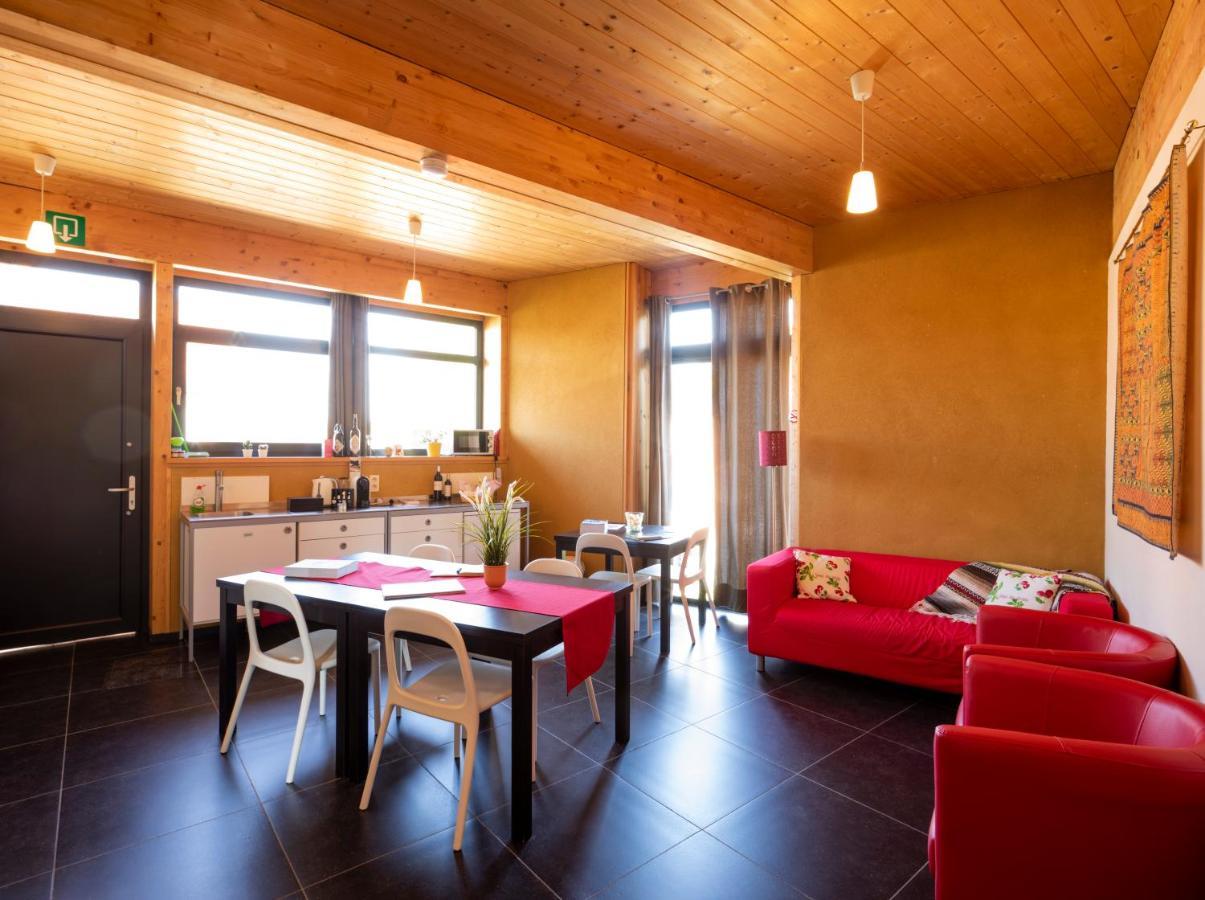 B&B Casa De Paja Sint-Truiden Ngoại thất bức ảnh