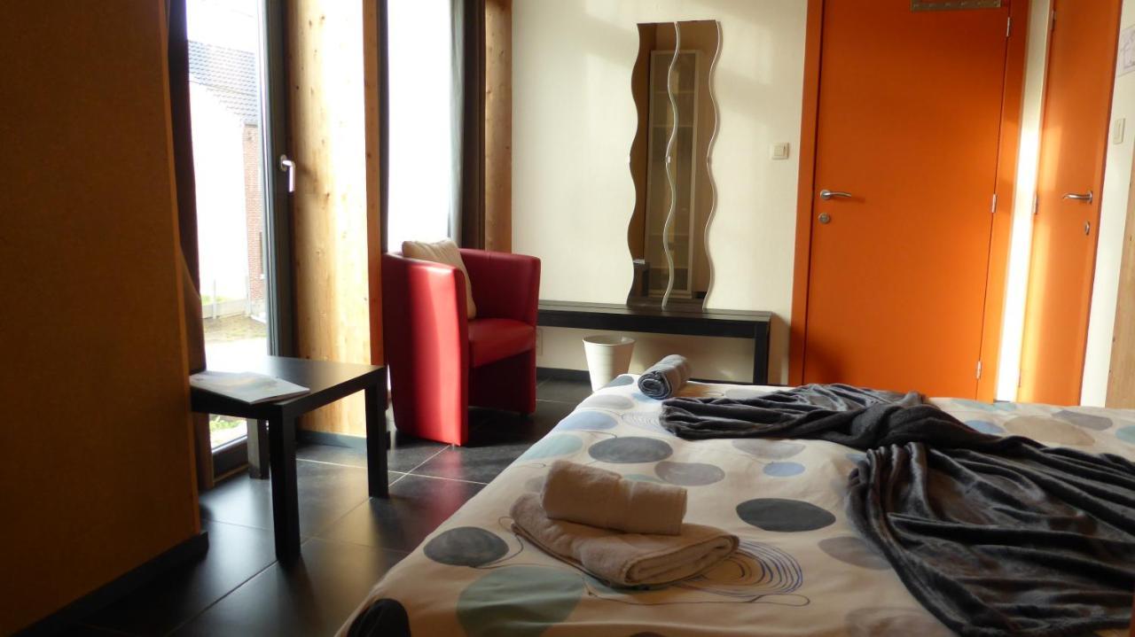 B&B Casa De Paja Sint-Truiden Ngoại thất bức ảnh